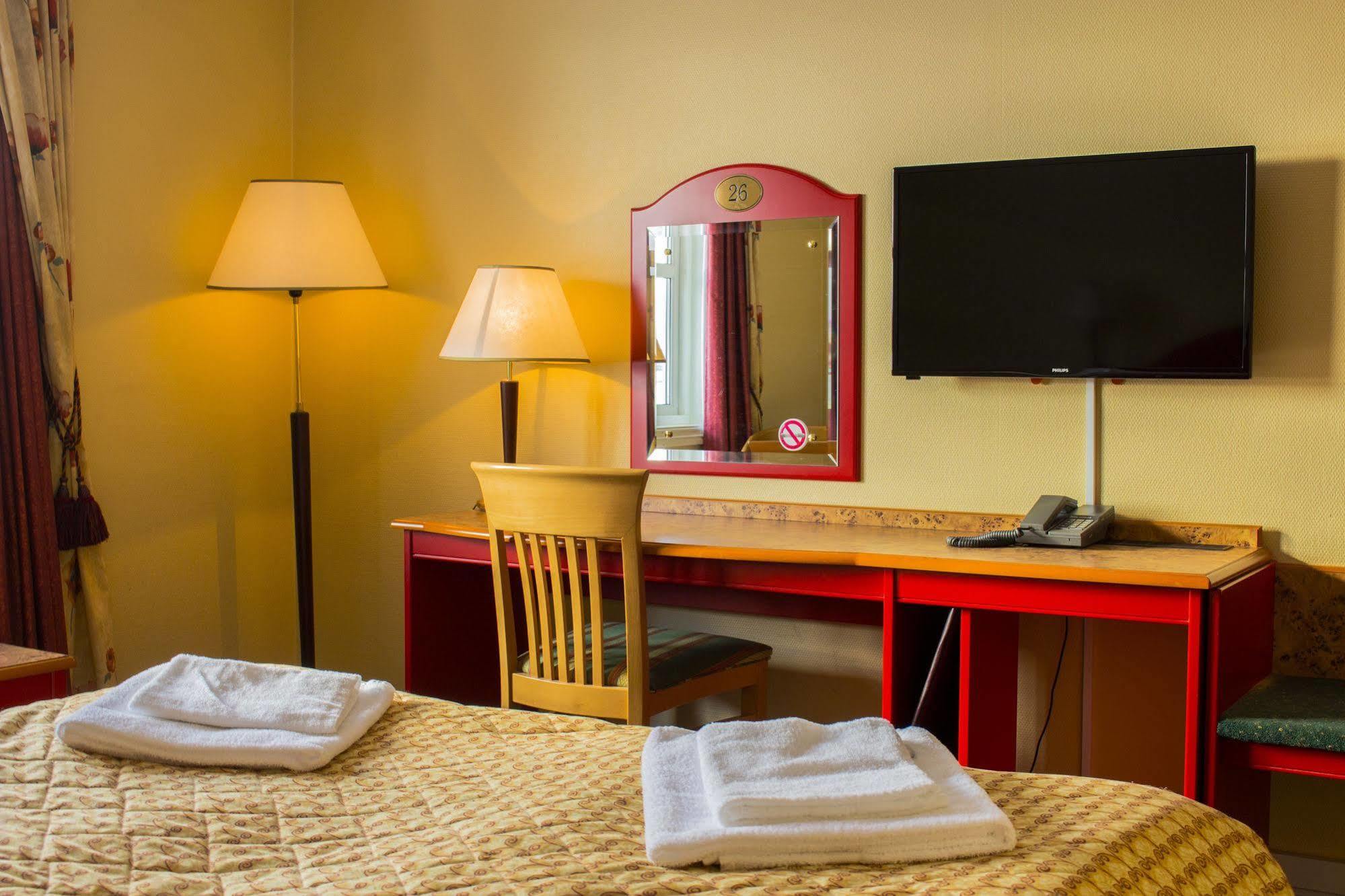 Tysfjord Hotel Storjord I Tysfjord Ngoại thất bức ảnh